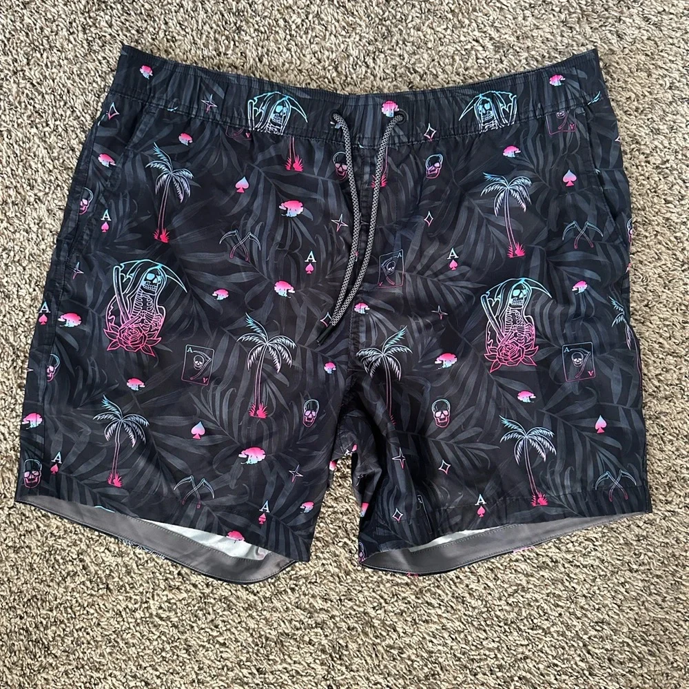 Howitzer Reaper Board Shorts XL - Picture 2 of 4